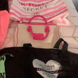 3 PINK Victoria’s Secret bags